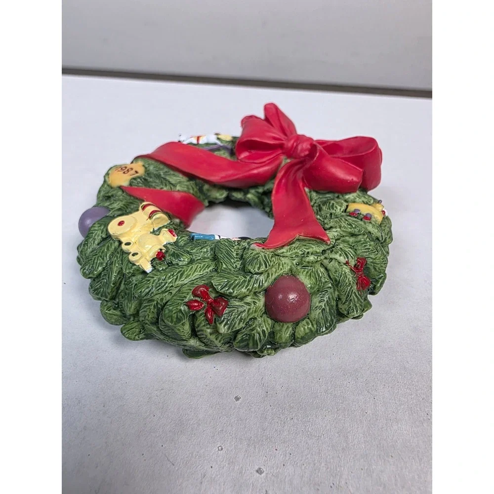Wreath of Memories - Vintage 1987 Hallmark Keepsake Collector's Club Ornament